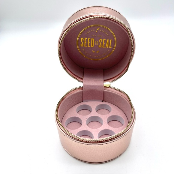 Young Living Essential Oils Pink Rose Gold Round Travel Case for 5 ml Bottles - Picture 3 of 12
